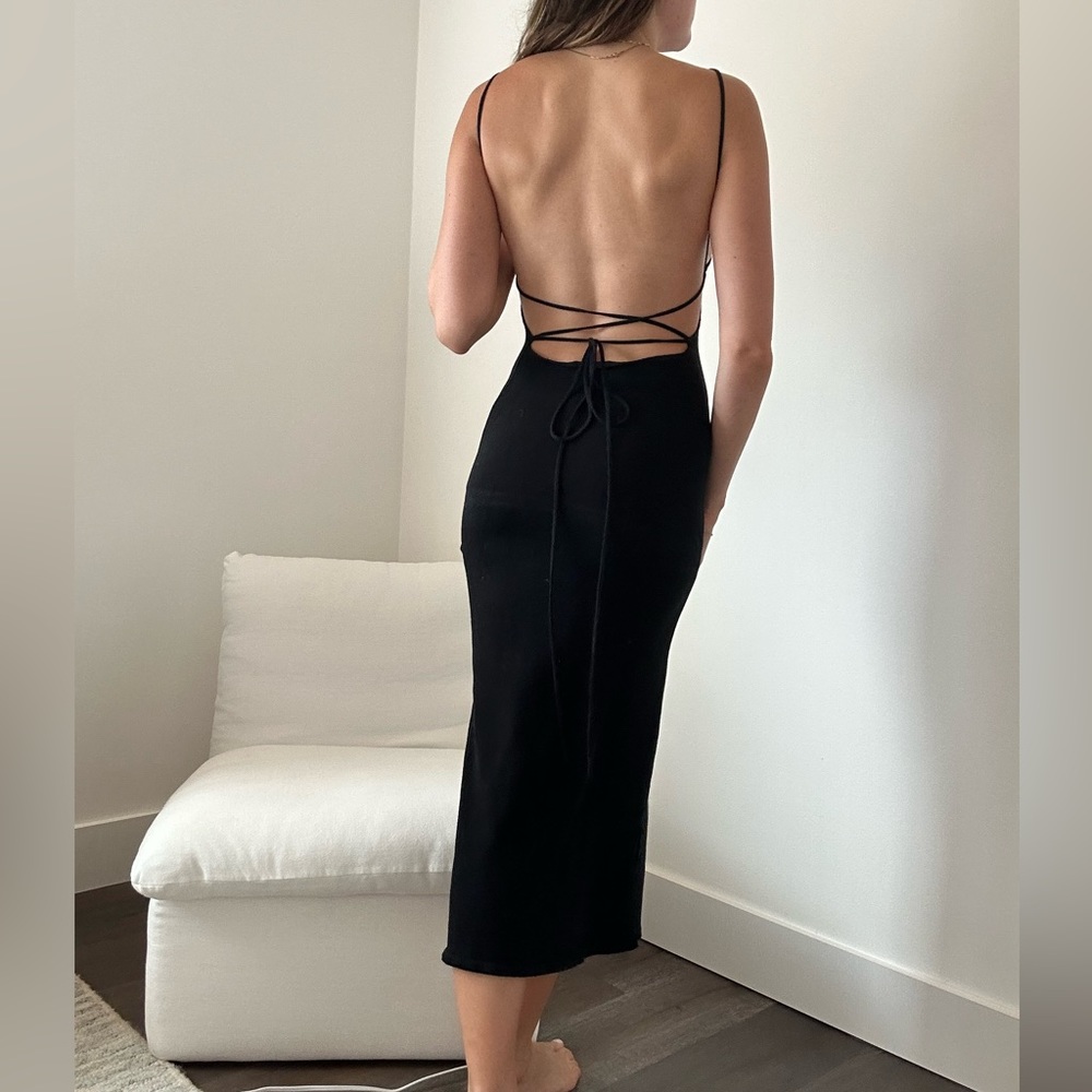 Alohas brand knit dress in black